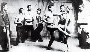 Miyagi Sensei teaching Goju-Ryu